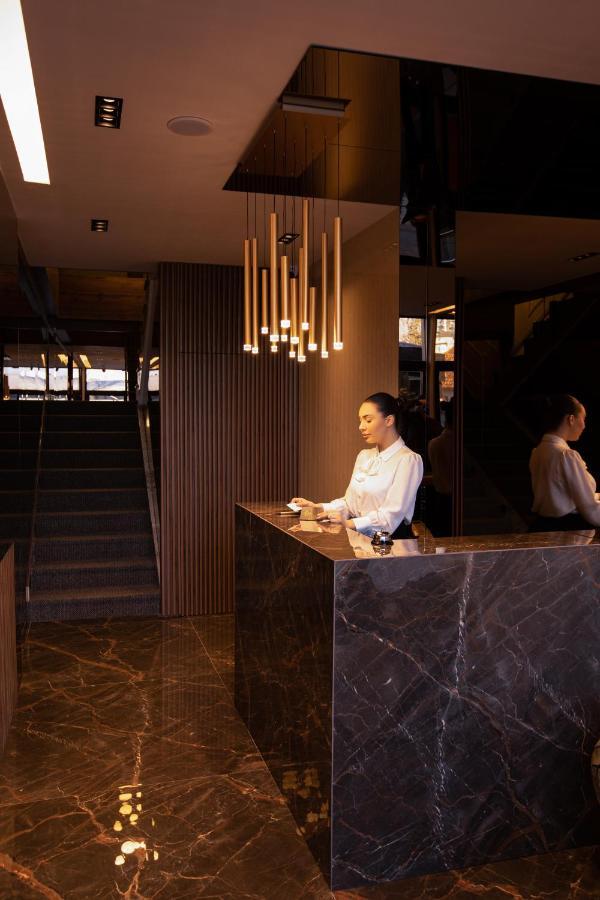 Plaza Boutique Hotel Pristina Esterno foto